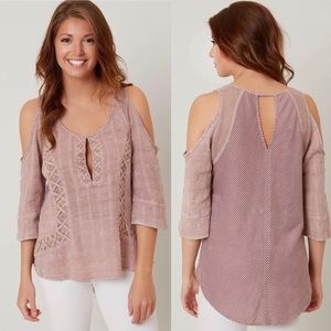 Gimmicks Cold Shoulder High Low Top Size XS (EUC)